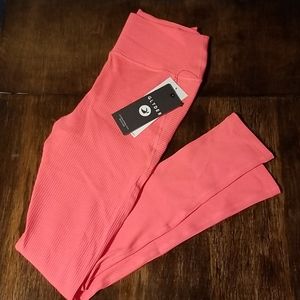 NWT Glyder high waisted coral leggings